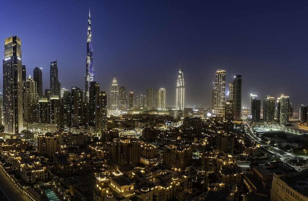 Дубай: Spacious Art Deco Apt with Burj,Canal Views