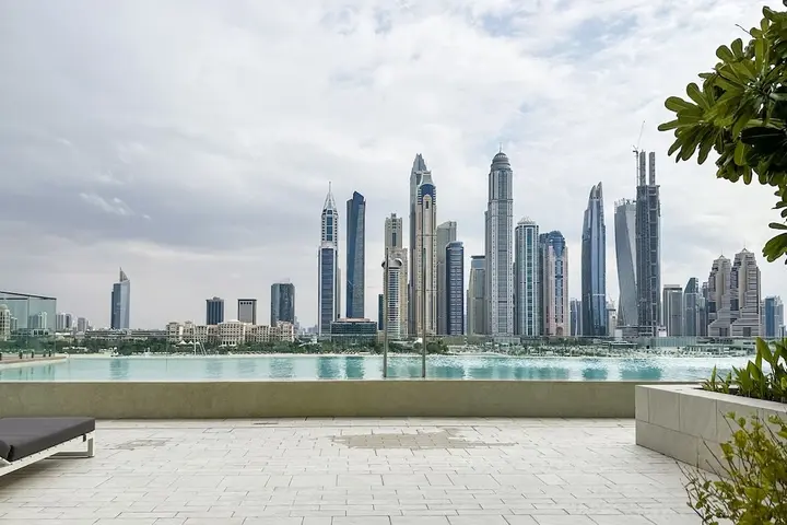Дубай: Glamorous 3BR with Marina view
