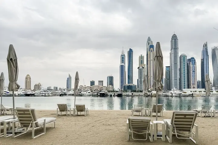 Дубай: Glamorous 3BR with Marina view