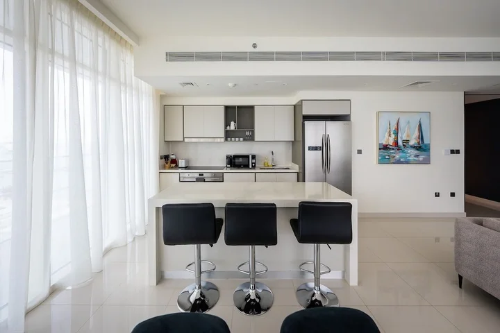 Дубай: Glamorous 3BR with Marina view