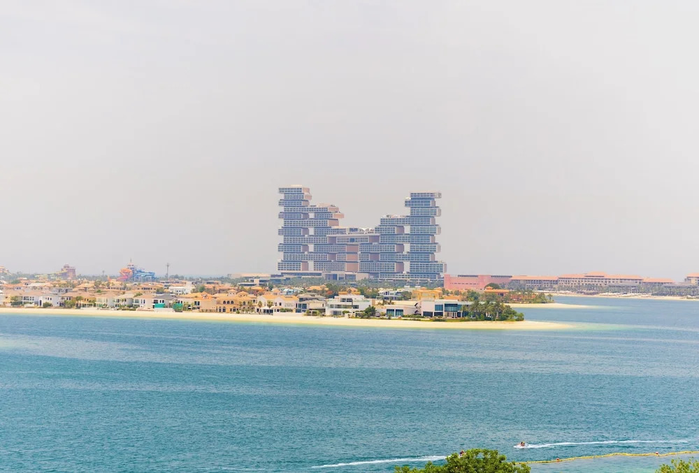Дубай: EDEN'S Homes & Villas - Anantara Palm Residences