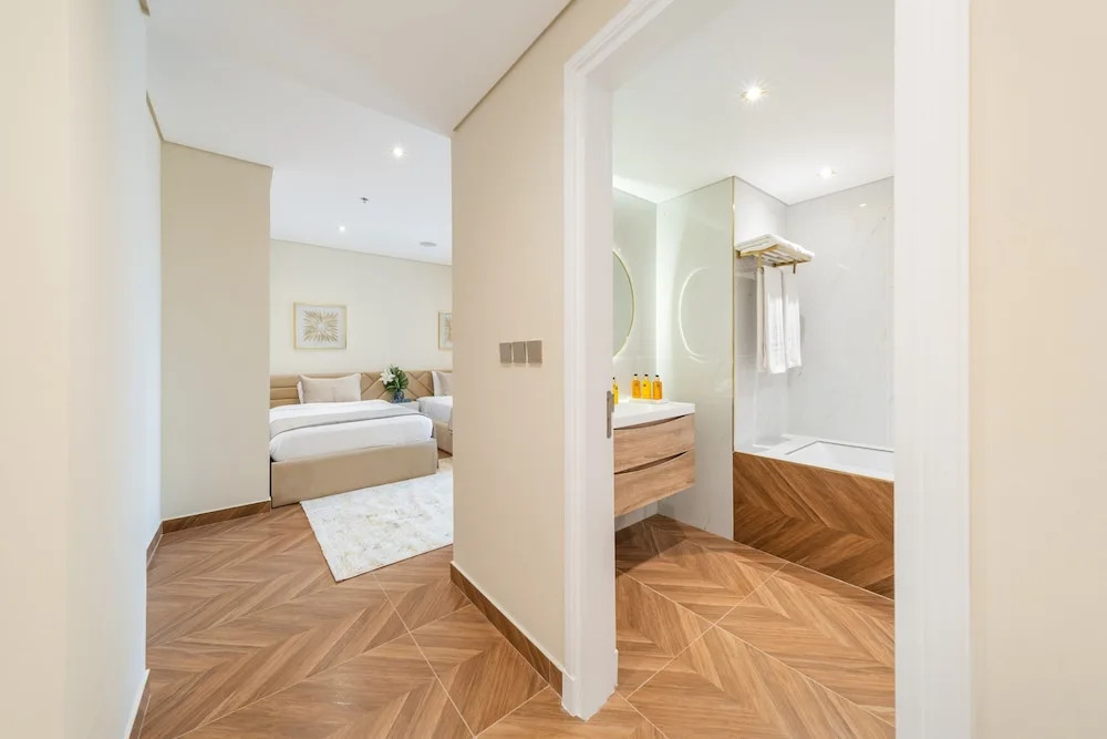 Дубай: EDEN'S Homes & Villas - Anantara Palm Residences