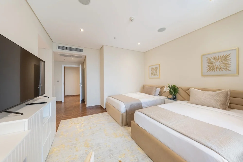 Дубай: EDEN'S Homes & Villas - Anantara Palm Residences