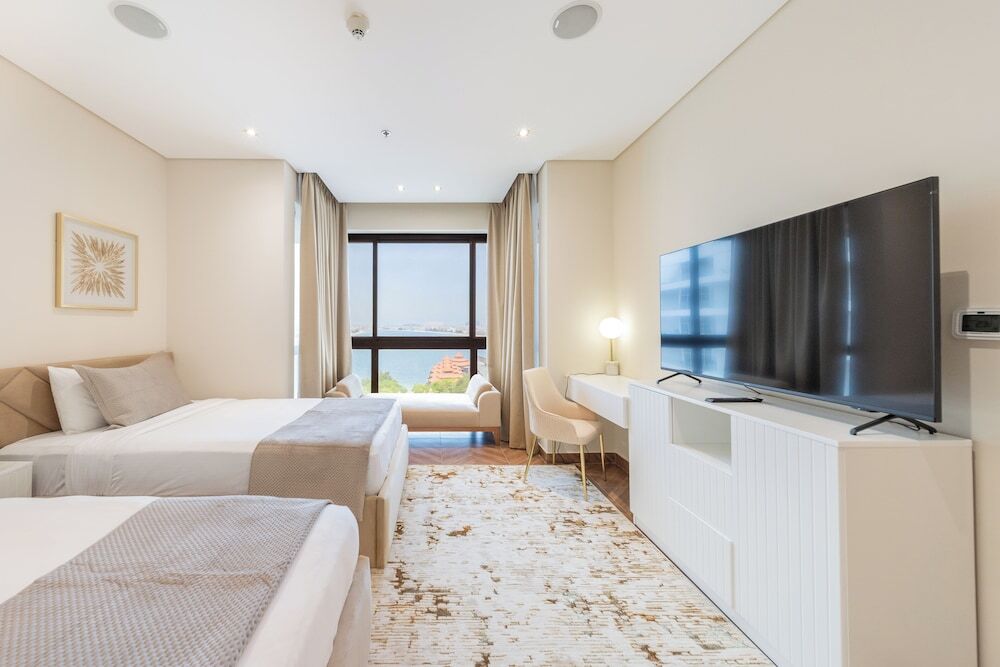 Дубай: EDEN'S Homes & Villas - Anantara Palm Residences