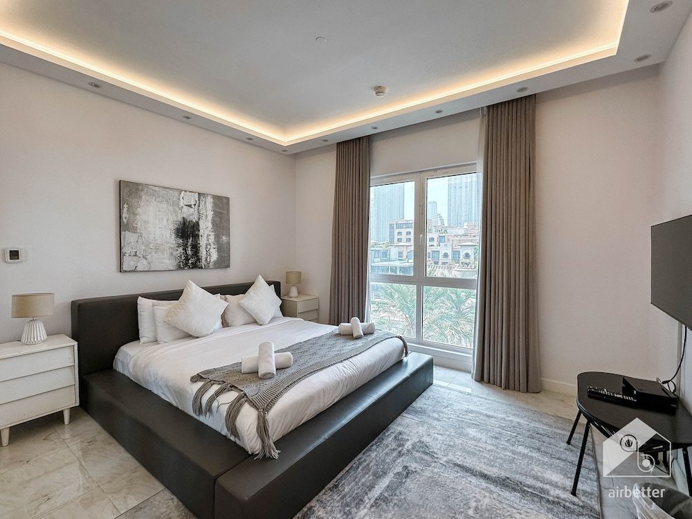 Дубай: Luxurious Apartment With Iconic Burj View