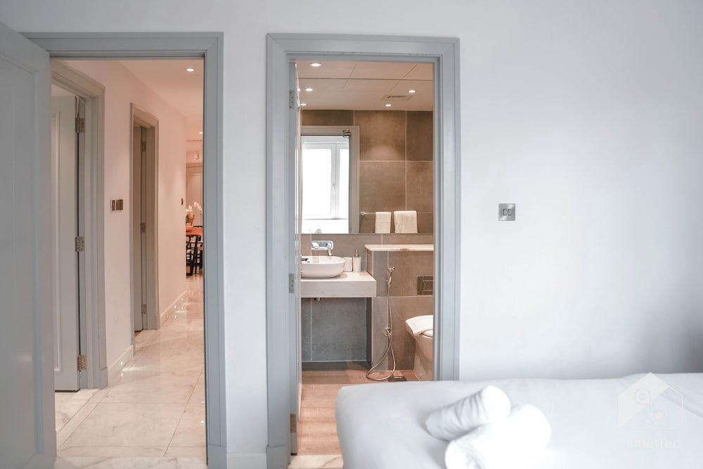 Дубай: Luxurious Apartment With Iconic Burj View