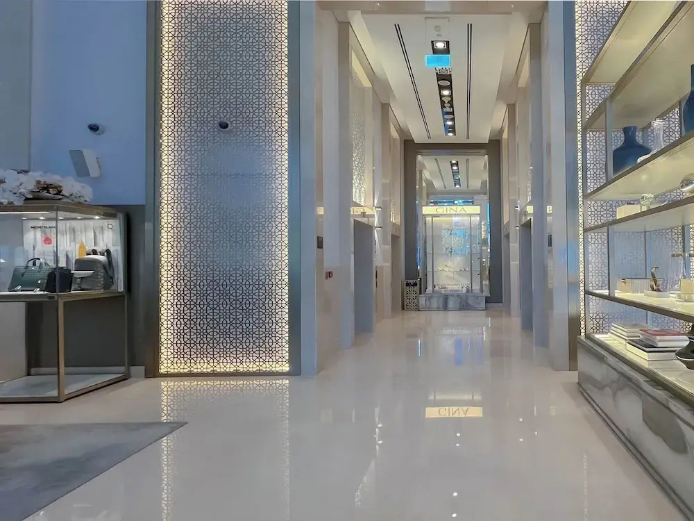Дубай: Luxury at Former Address Dubai Mall With Balcony