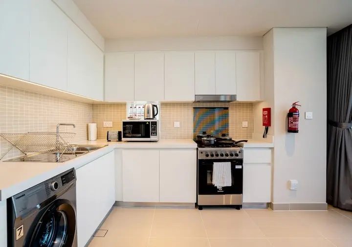 Дубай: Tanin - Breathtaking Panoramic Canal Views From Balcony