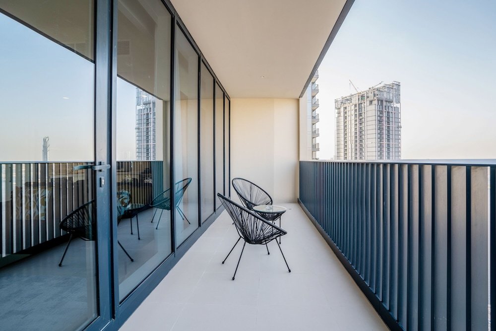 Дубай: Tanin - Breathtaking Panoramic Canal Views From Balcony