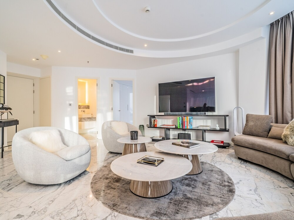 Дубай: Guests and Cohost - Unique Luxe Apartment With Incredible Canal View