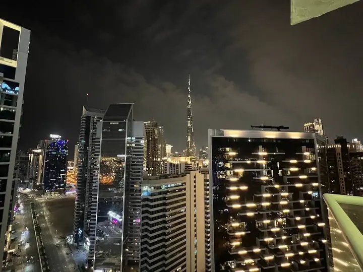 Дубай: Burj Khalifa Canal View Fully Furnished Studio At Damac Prive