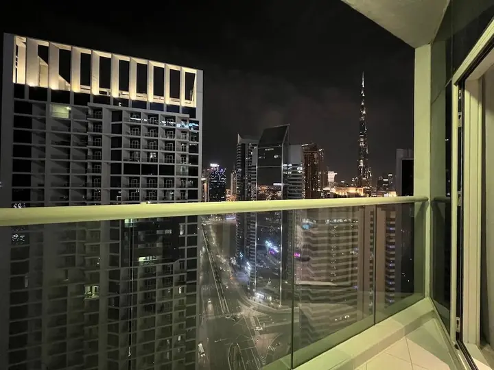 Дубай: Burj Khalifa Canal View Fully Furnished Studio At Damac Prive