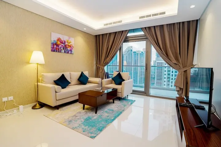 Дубай: Tanin - Chic Apt With Infinity Pool and Burj Khalifa View