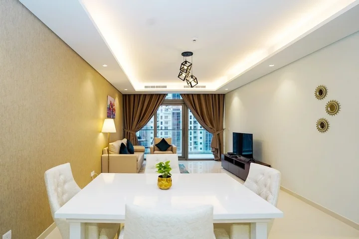 Дубай: Tanin - Chic Apt With Infinity Pool and Burj Khalifa View
