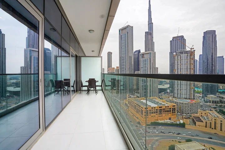 Дубай: Tanin - Chic Apt With Infinity Pool and Burj Khalifa View