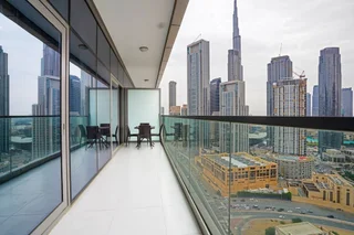 Дубай: Tanin - Chic Apt With Infinity Pool and Burj Khalifa View