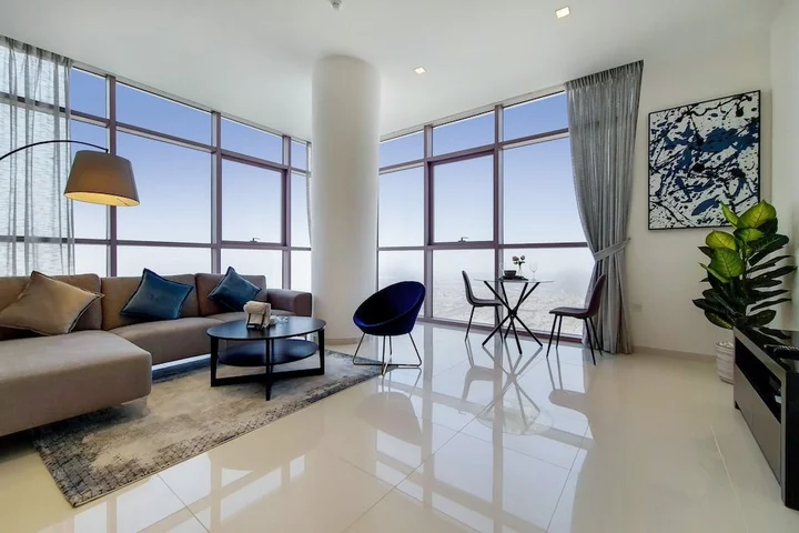 Дубай: GreenFuture - Stylish Apartment With Panoramic City Views