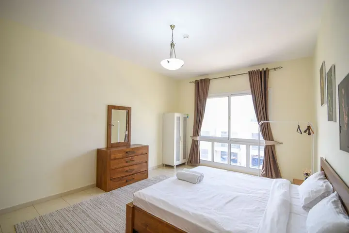 Дубай: GreenFuture - Spacious Apartment In Serene Area With Pool