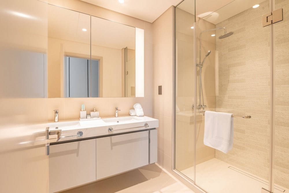 Дубай: Sunrise Bay - Ultra Luxury Emaar Beachfront - Private Beach and Pool