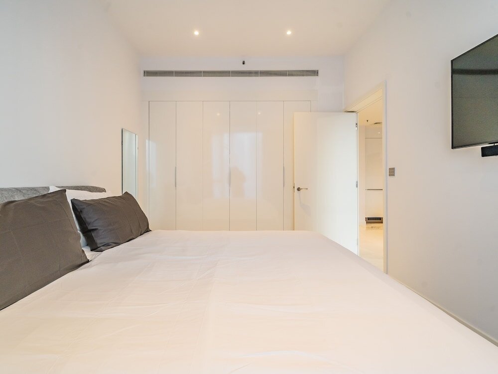 Дубай: Guests and Cohost - Sophisticated Apartment With Burj Khalifa Views