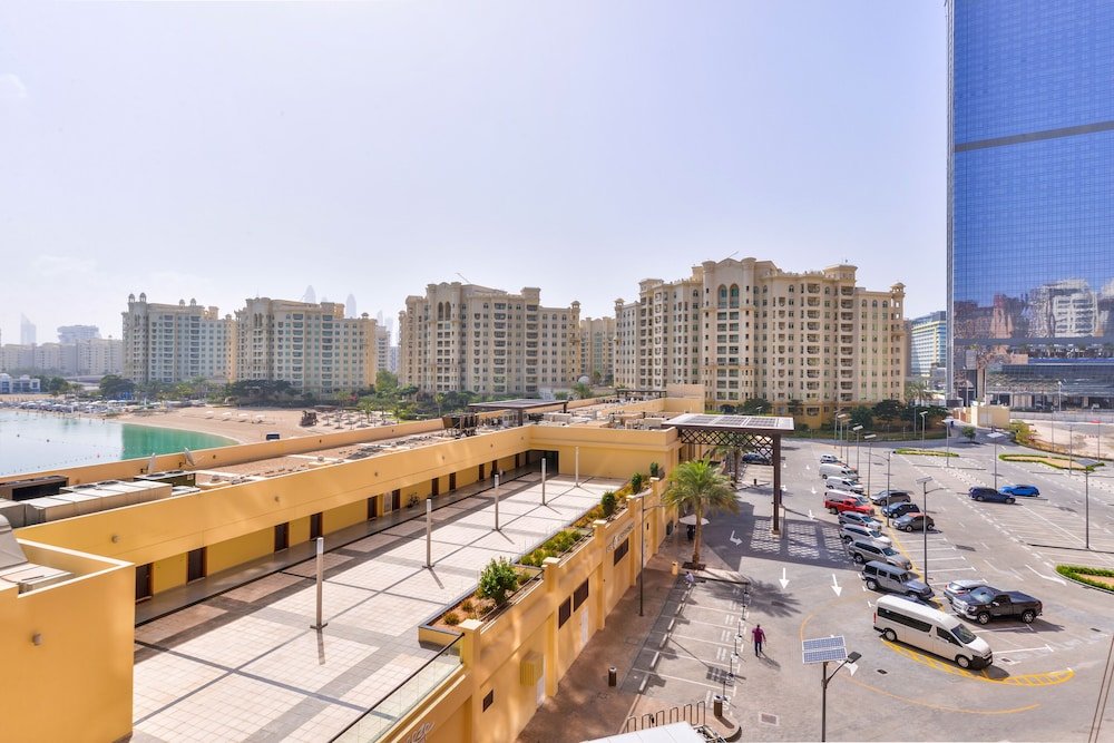 Дубай: Tiara - Luxury Palm Jumeirah