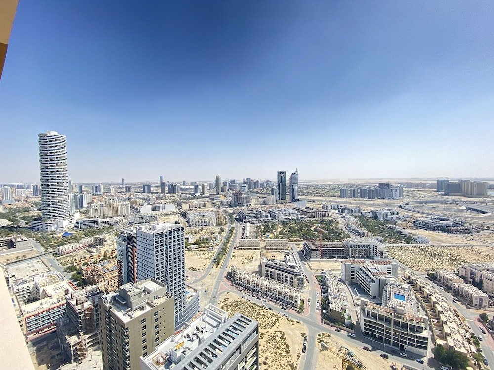Дубай: LuxBnB Ghalia Jumeirah Village Circle