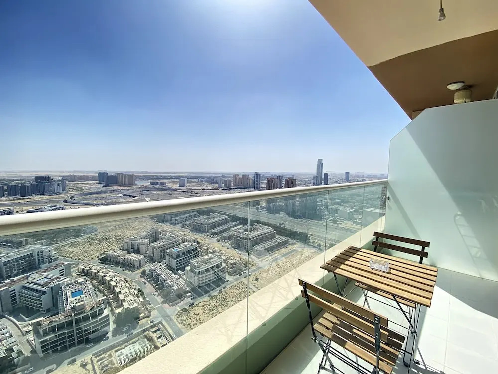 Дубай: LuxBnB Ghalia Jumeirah Village Circle