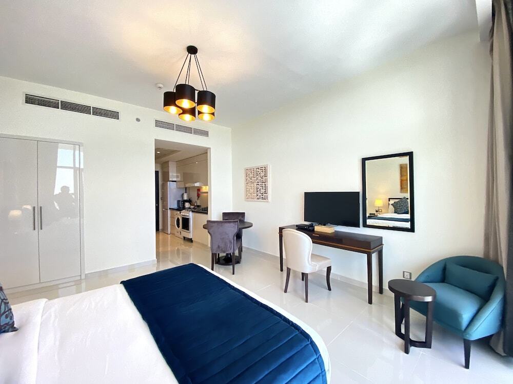 Дубай: LuxBnB Ghalia Jumeirah Village Circle