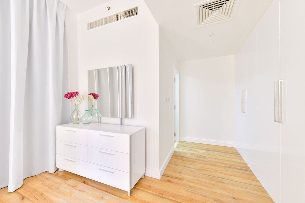 Дубай: Luxury JBR - 2BR - Free Beach Resorts Access!