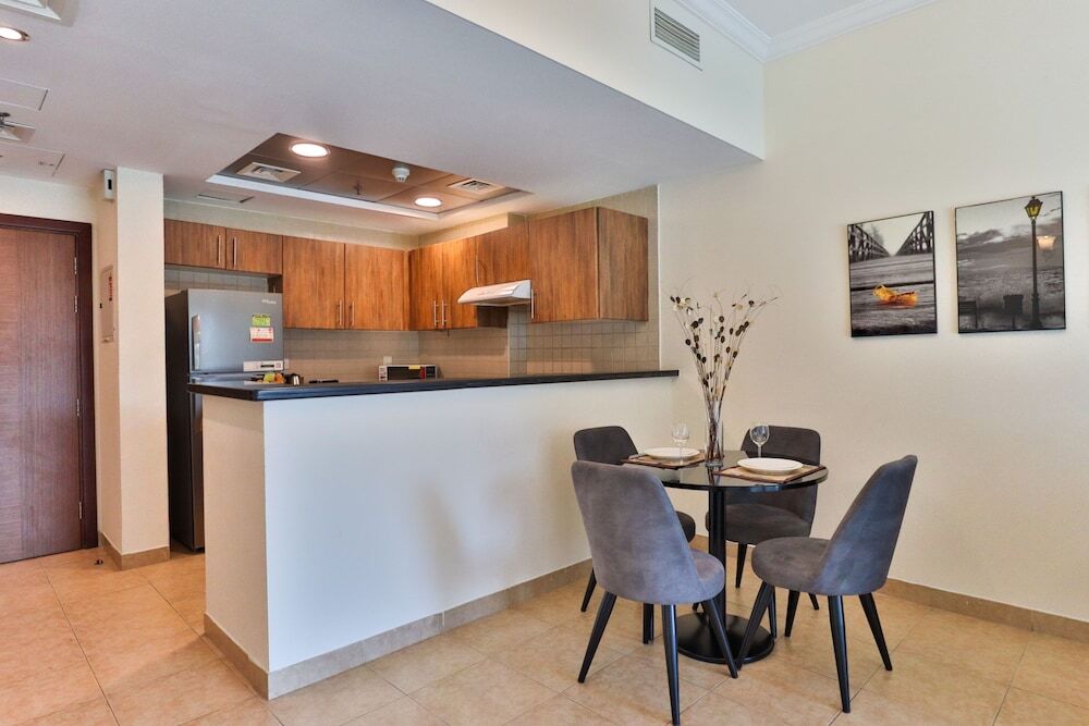 Дубай: WelHome - Apt amidst golf courses, perfect for sports lovers