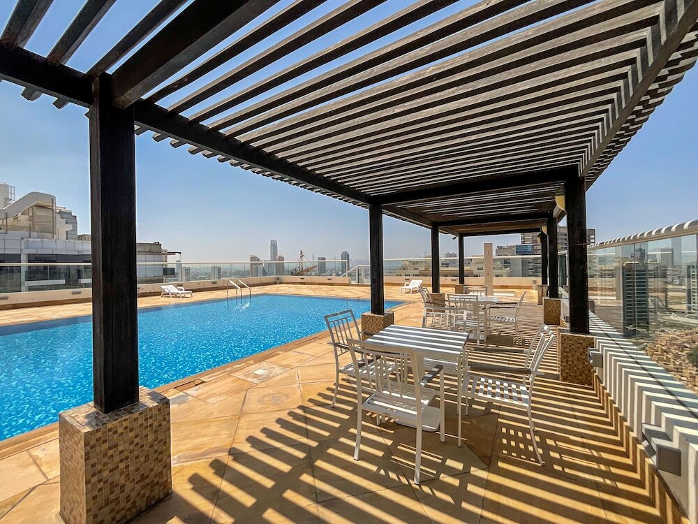 Дубай: WelHome - Apt amidst golf courses, perfect for sports lovers