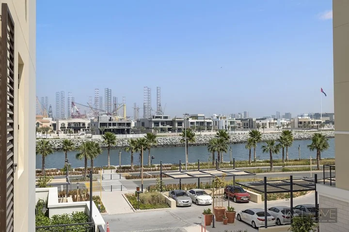Дубай: WelHome - Incredible Waterfront Apt With Mesmerizing views