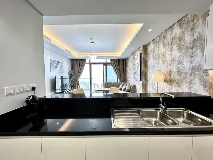 Дубай: LuxBnB Paramount Midtown SeaView