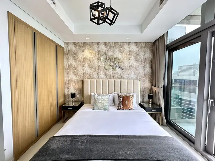 Дубай: LuxBnB Paramount Midtown SeaView
