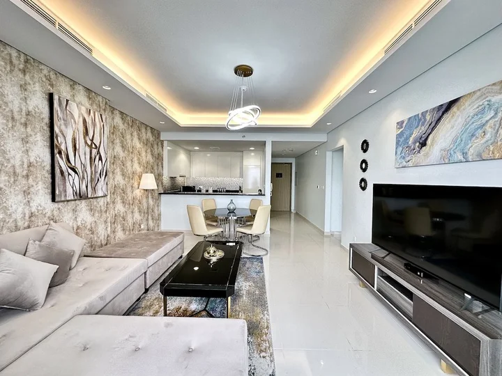 Дубай: LuxBnB Paramount Midtown SeaView