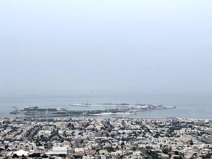 Дубай: LuxBnB Paramount Midtown SeaView