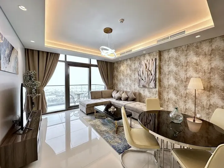 Дубай: LuxBnB Paramount Midtown SeaView