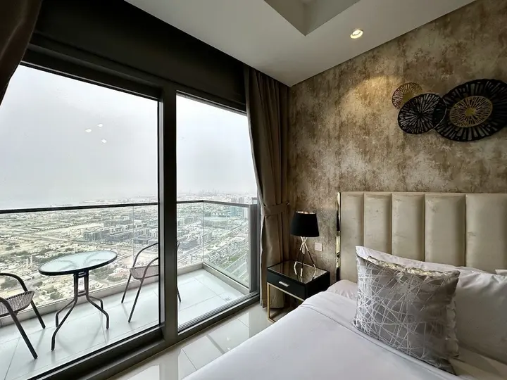 Дубай: LuxBnB Paramount Midtown SeaView