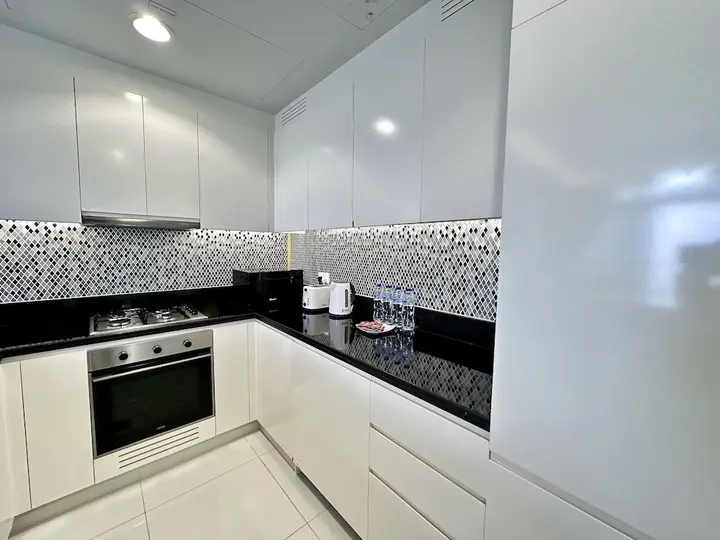 Дубай: LuxBnB Paramount Midtown SeaView