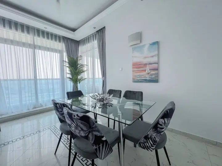 Дубай: New Arabian Opal Marina 2Br