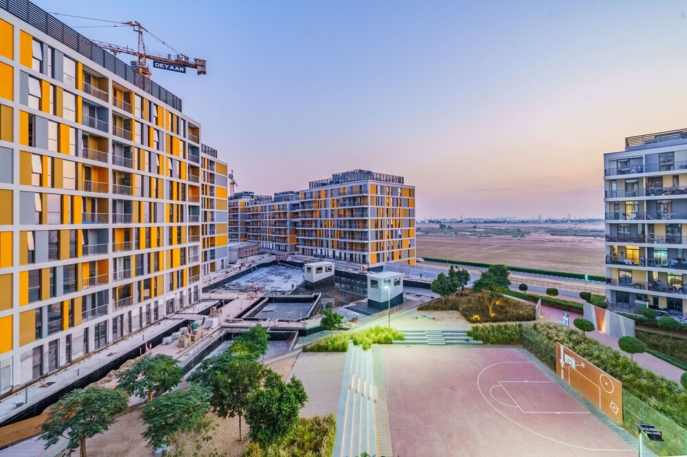 Дубай: Guests and Cohost - Stylish Apartment With Balcony In Liveliest Area