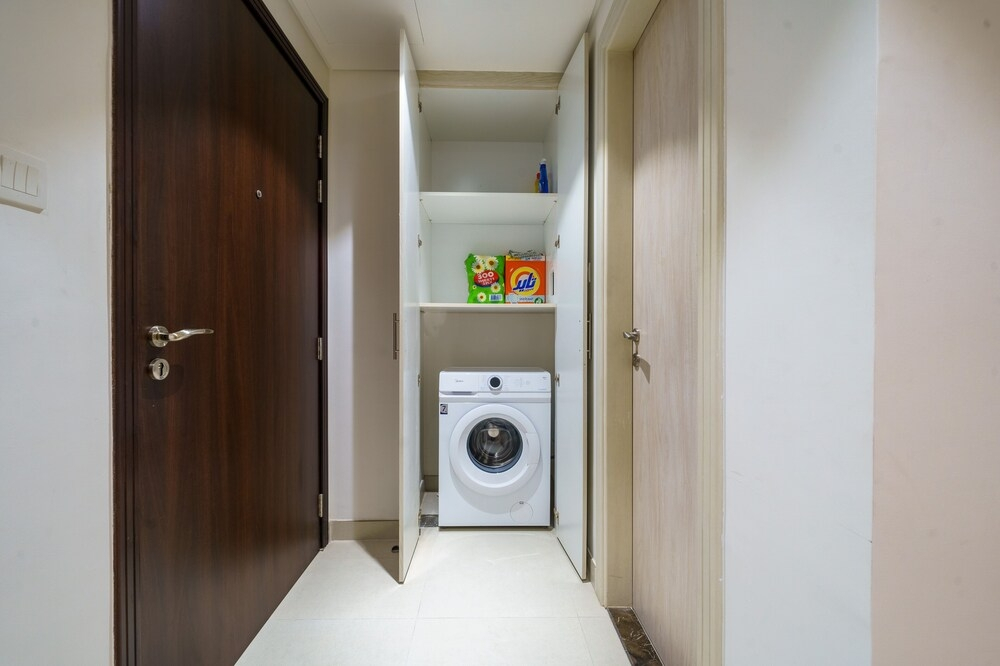 Дубай: Guests and Cohost - Contemporary Apartment With Wide City Views