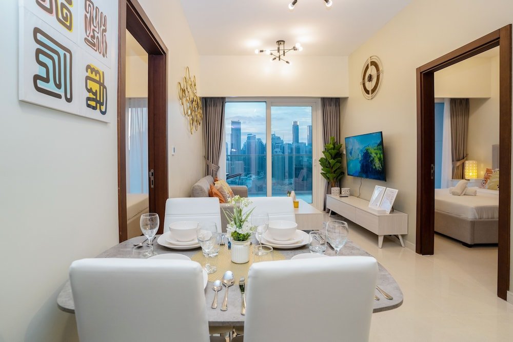Дубай: Tanin - Fabulous Apt With Burj Khalifa View From Balcony