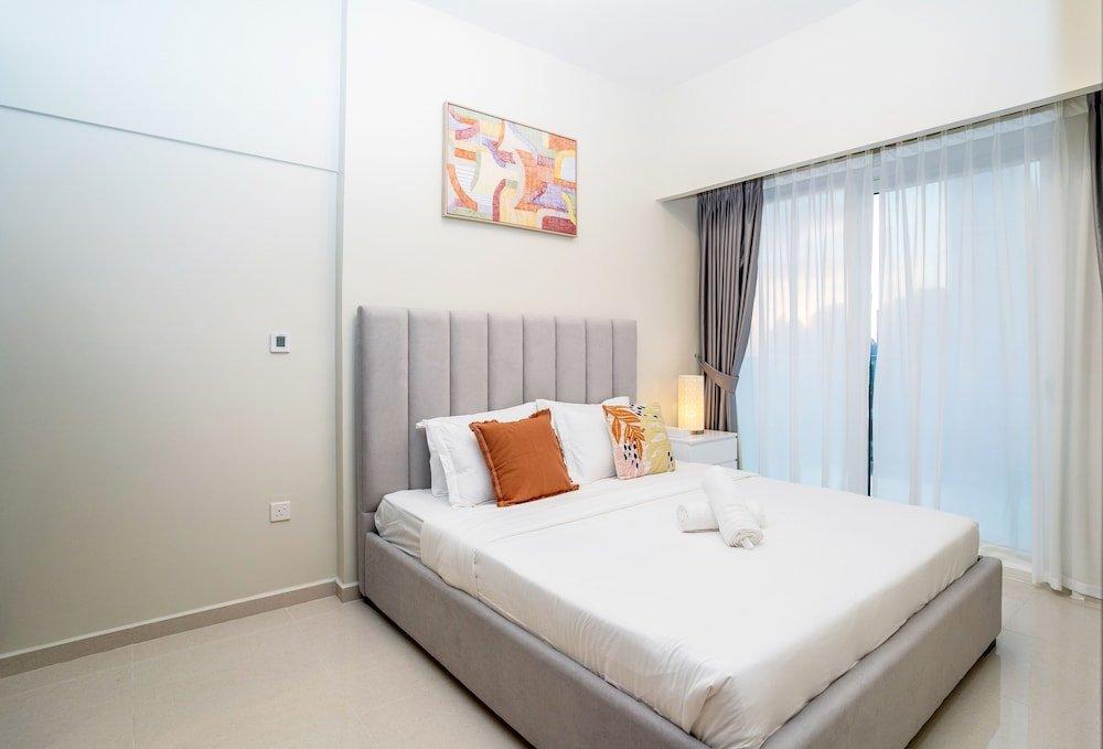 Дубай: Tanin - Fabulous Apt With Burj Khalifa View From Balcony