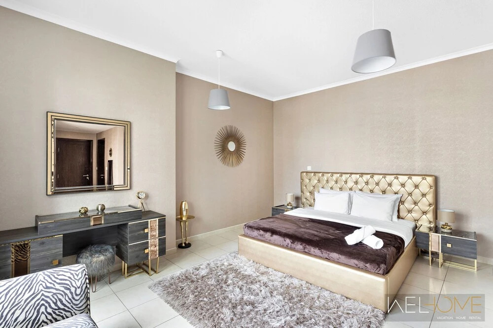 Дубай: WelHome - Luxurious apartment with Burj Khalifa views