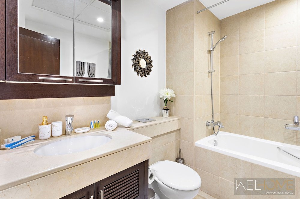 Дубай: WelHome - Luxurious apartment with Burj Khalifa views