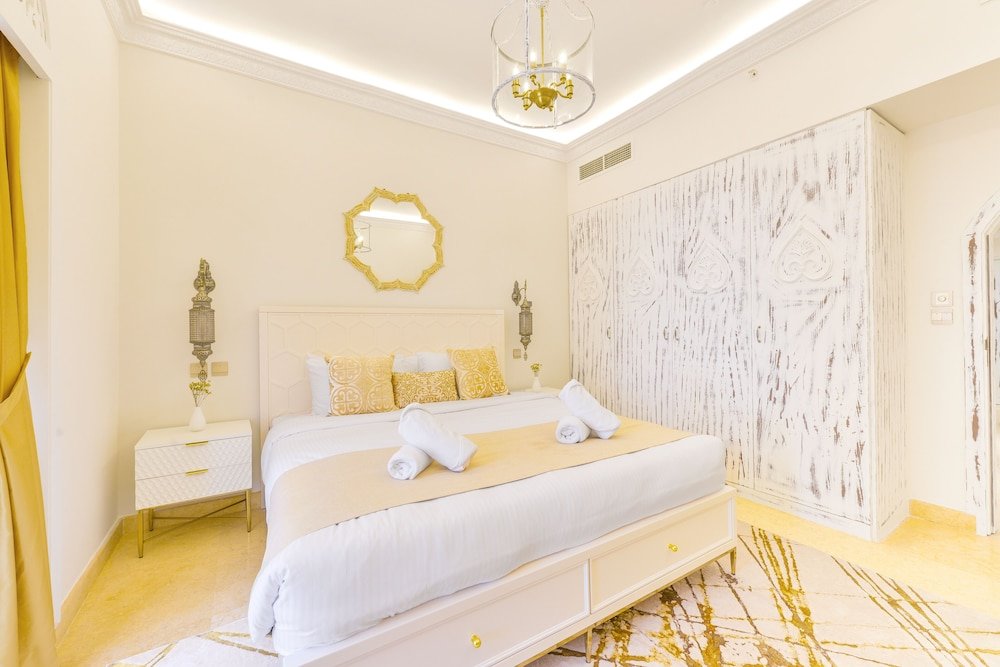 Дубай: Luxury JBR Palace! - Sea View - Free Beach Resorts Access!