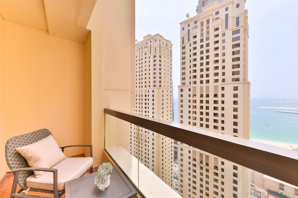 Дубай: Luxury JBR Palace! - Sea View - Free Beach Resorts Access!