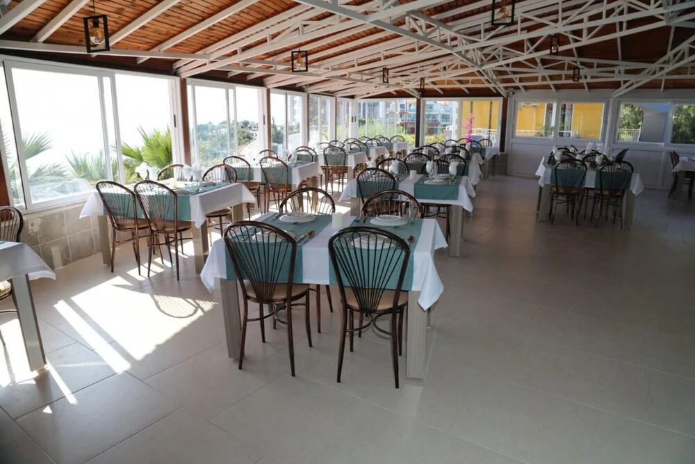 Hotel Room With Shared Pool Near Beach in Kusadasi — фото 6