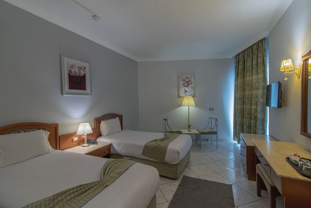 Хургада: Dexon Hotels
